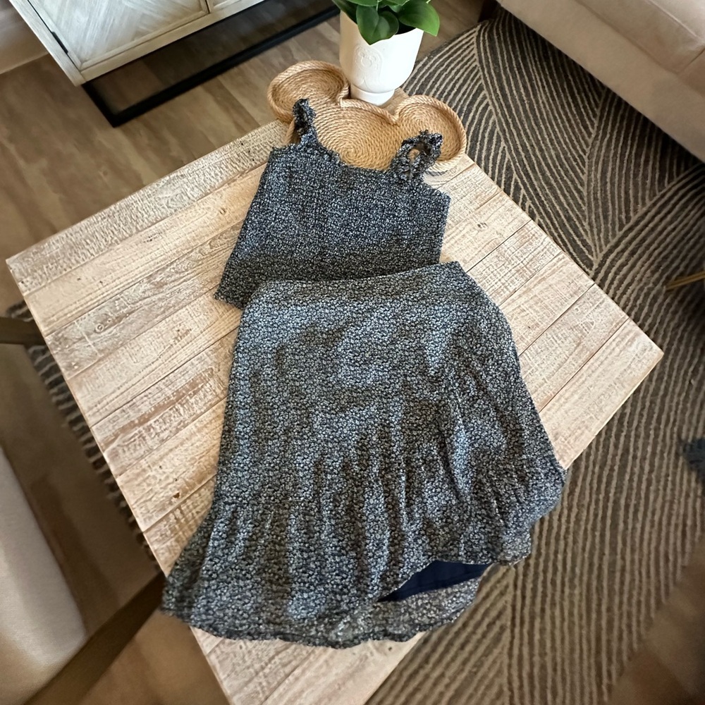 Abercrombie Top and Skirt Combo